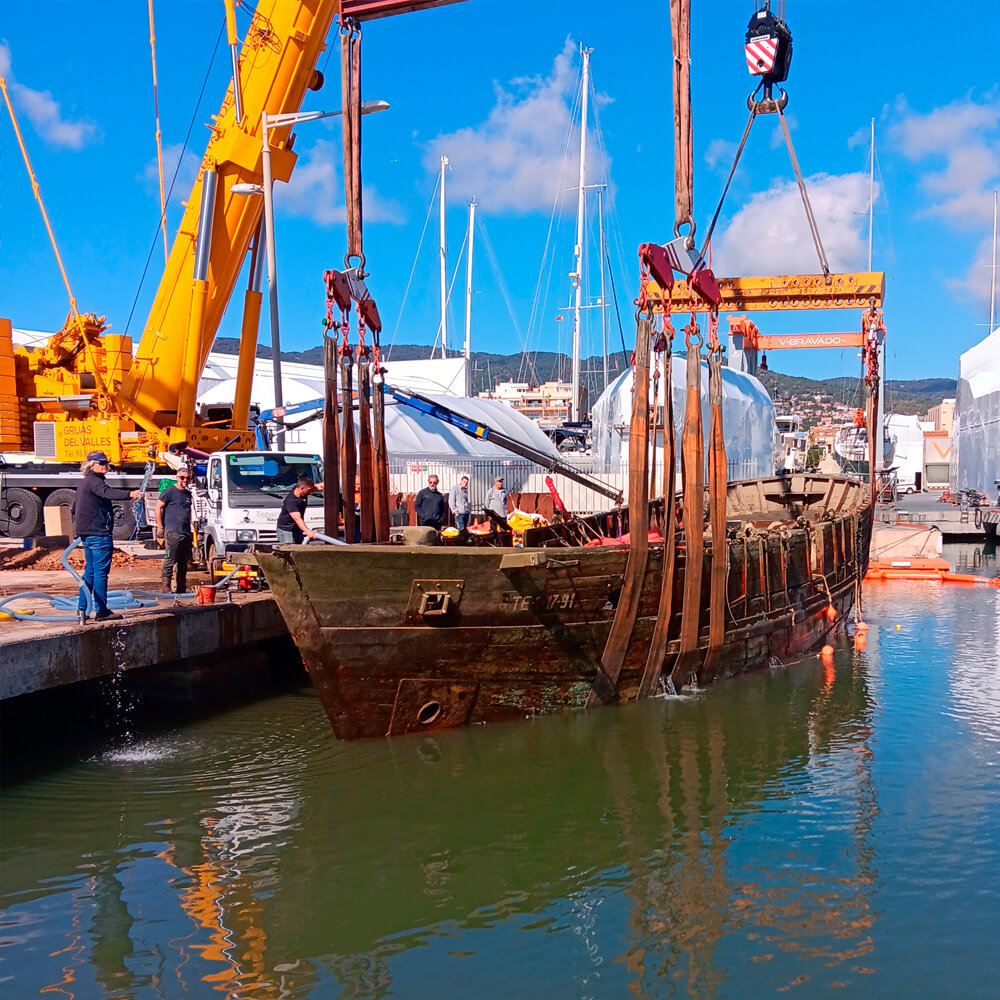 Reflote y mantenimiento de embarcaciones - Mar de Fons