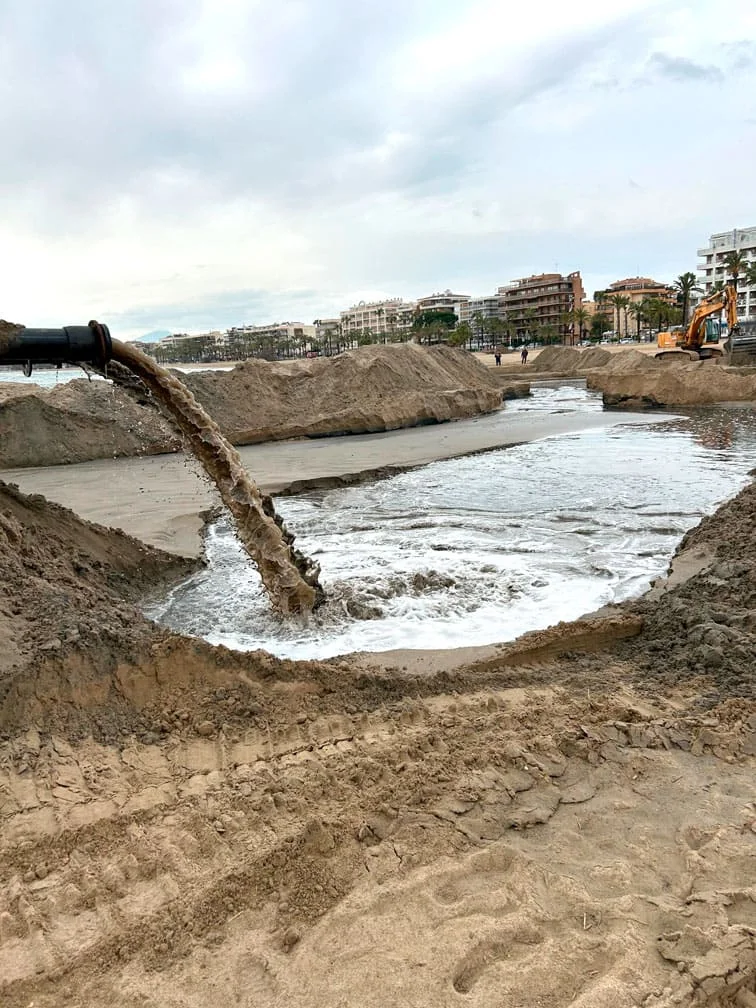 Dragado en el Puerto Deportivo de Salou-Mar-de Fons Marine Services